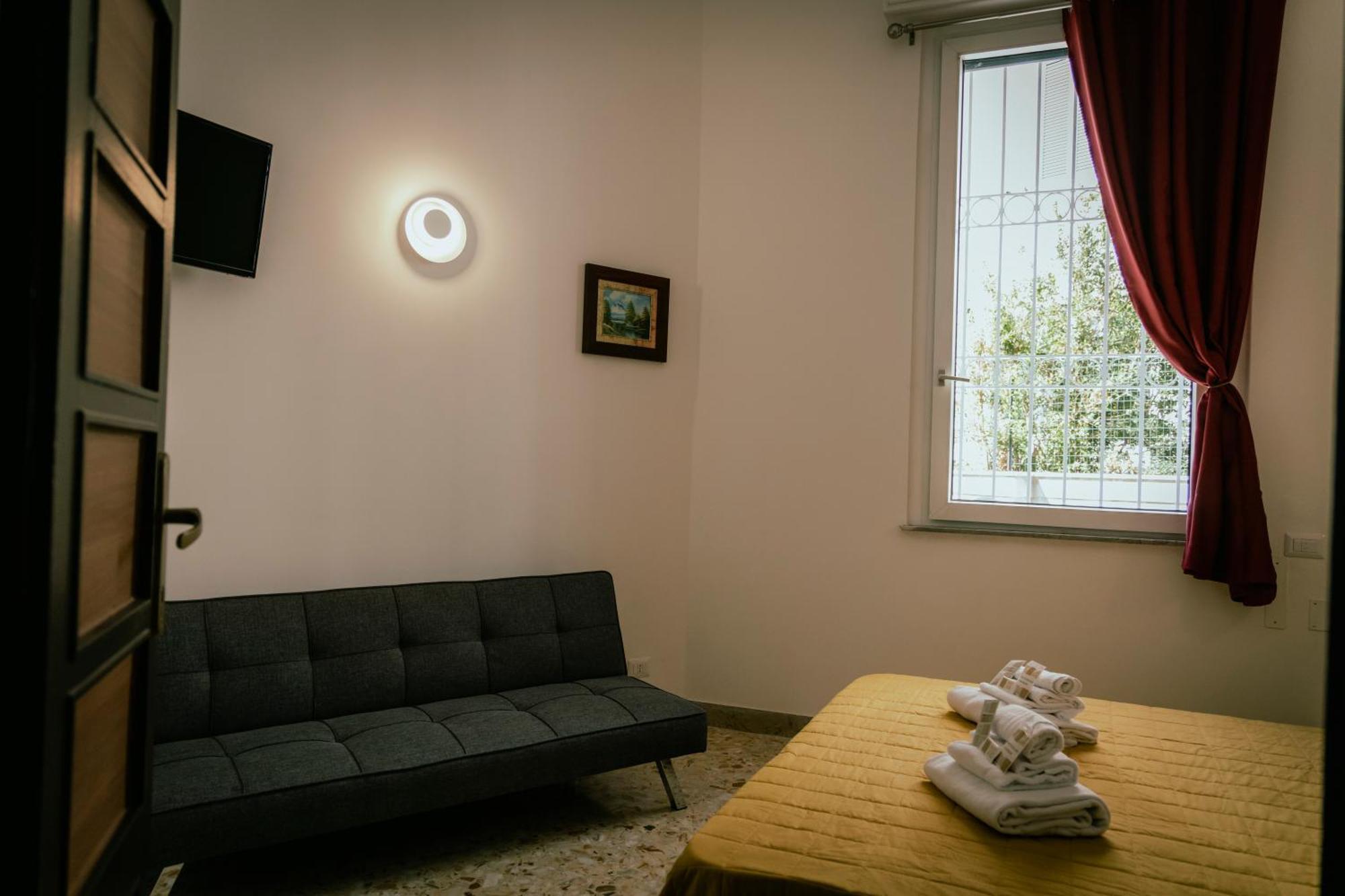 Guesthouse Aurora A.E. Рим Екстериор снимка