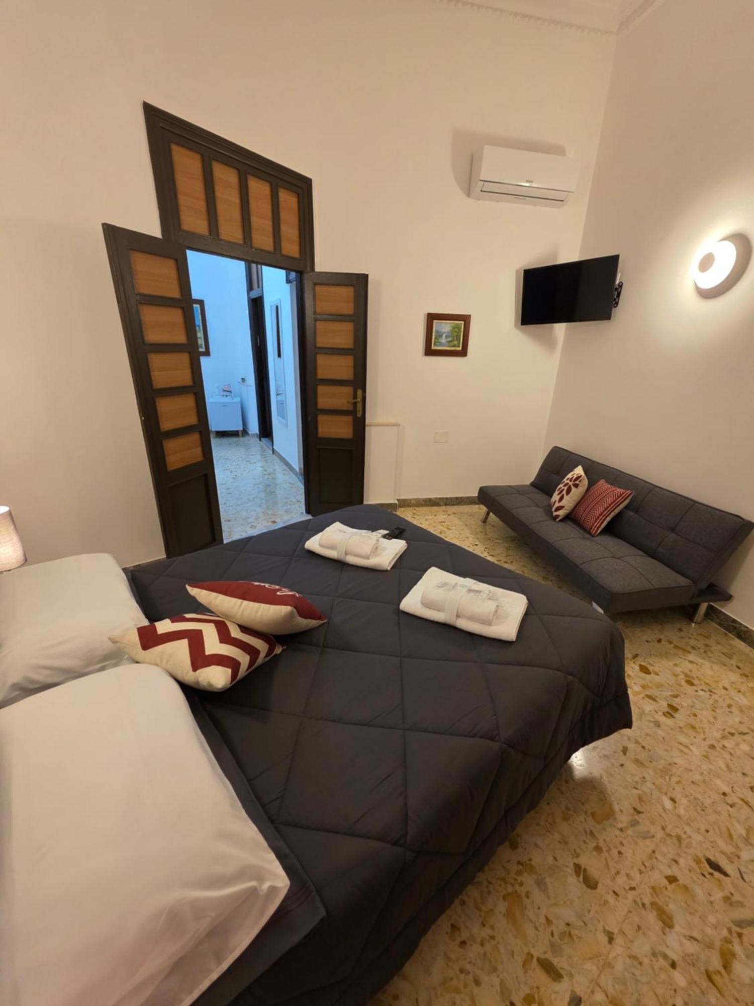 Guesthouse Aurora A.E. Рим Екстериор снимка
