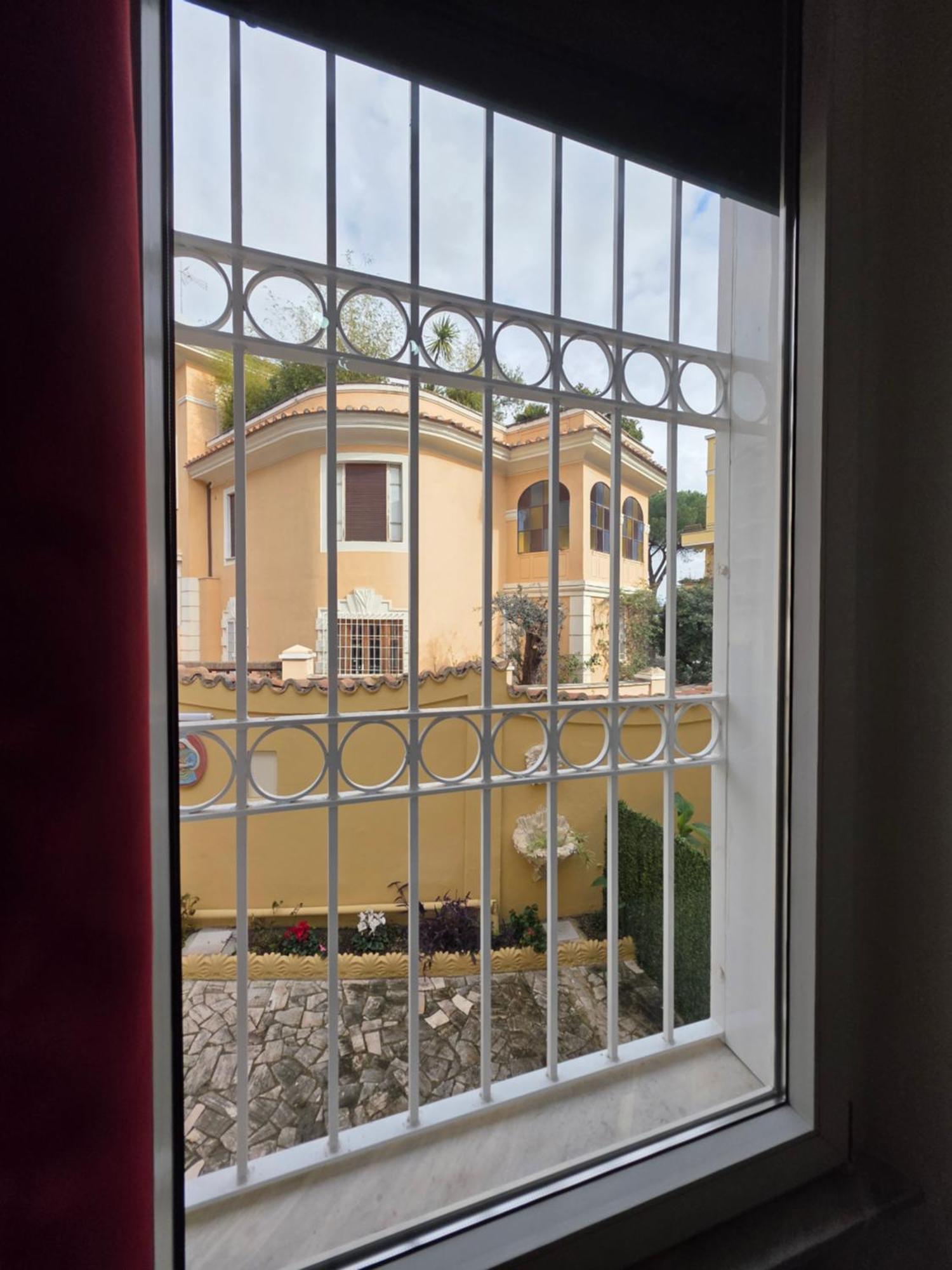 Guesthouse Aurora A.E. Рим Екстериор снимка
